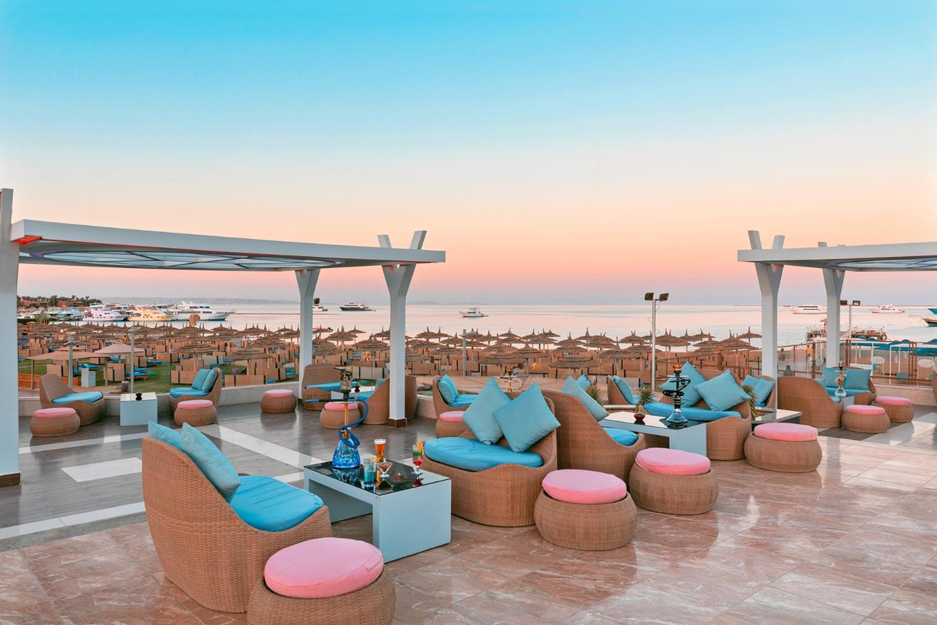 Resort Pickalbatros White Beach - 5*