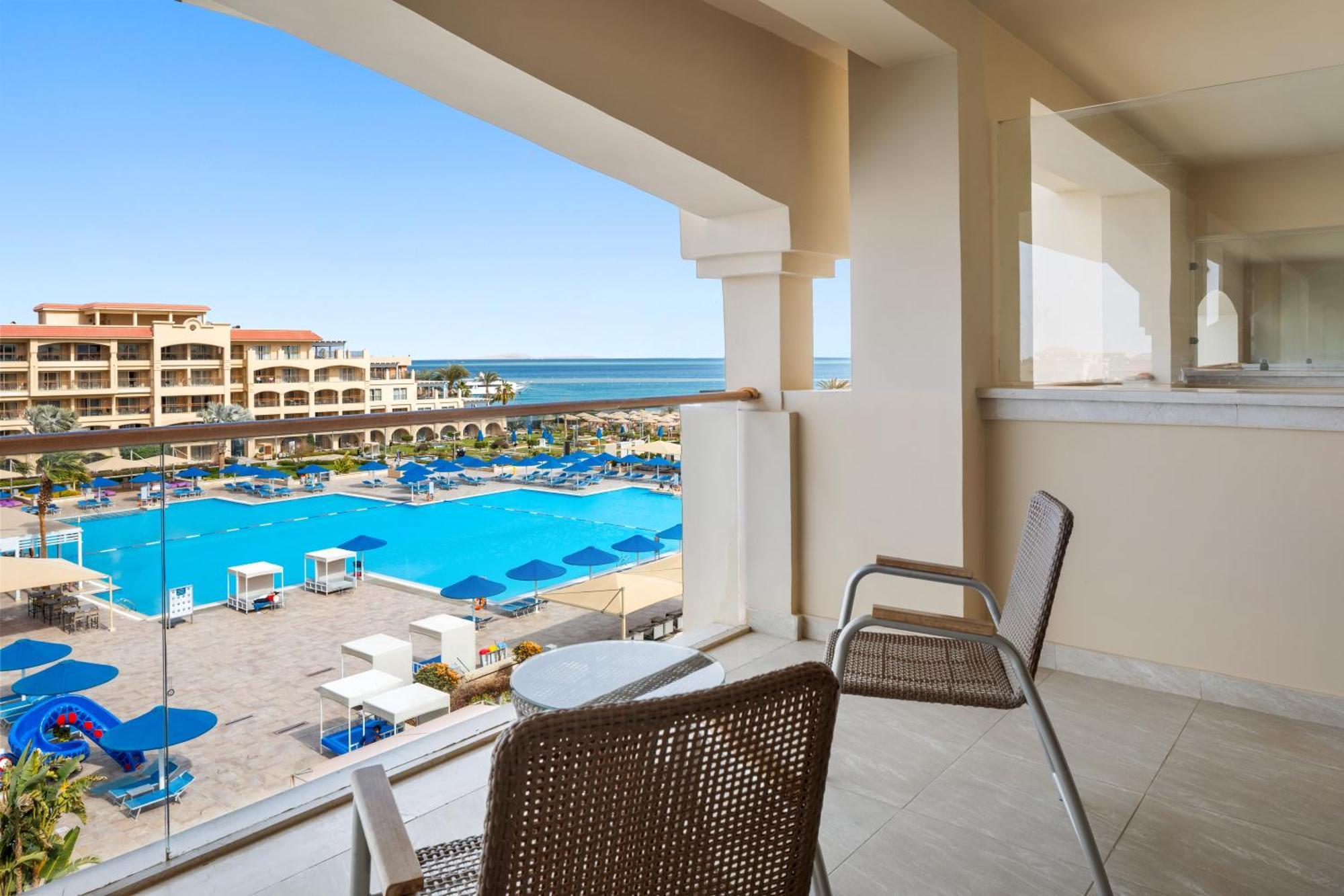 Resort Pickalbatros White - 5*